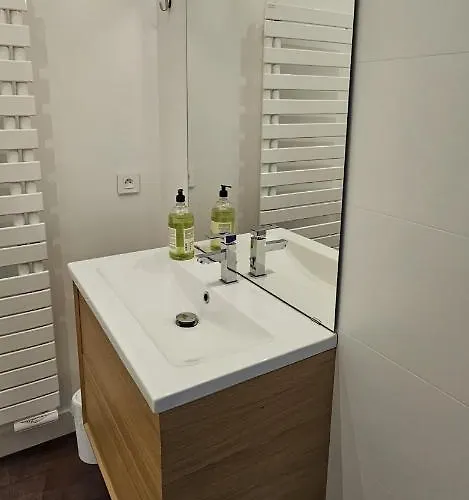 Chez Mag ベッド・アンド・ブレックファスト 3*